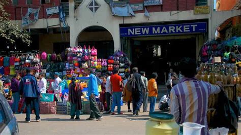 cheapest shopping area in kolkata